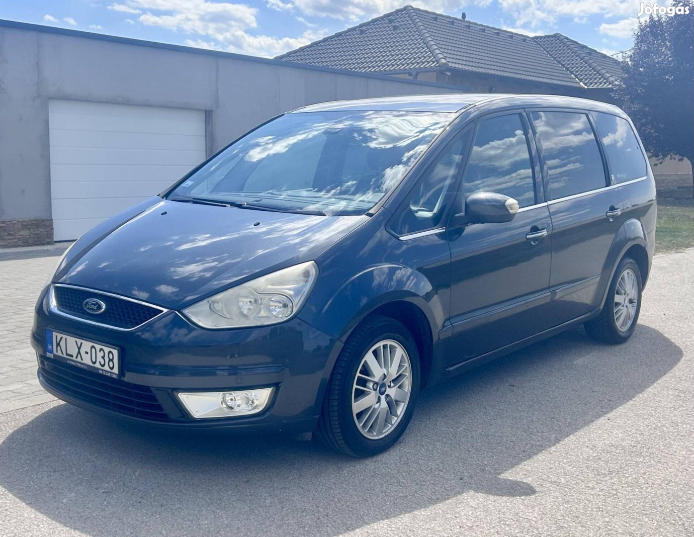 Ford Galaxy 2.0 TDCi Ghia [7 személy] 140Le mag...